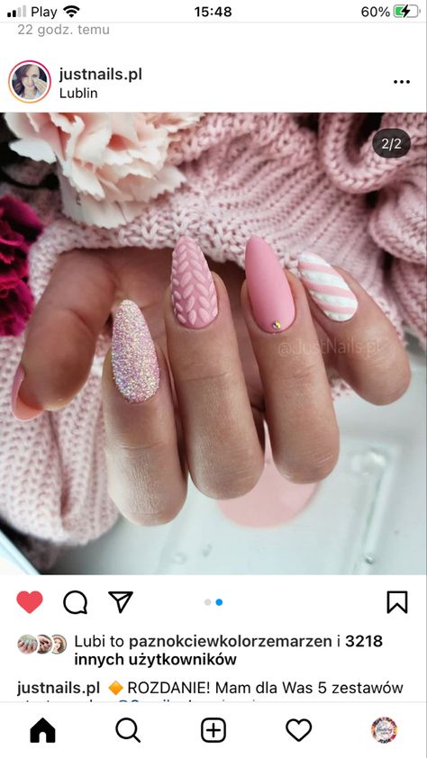 Light Pink Sweater Nails, Pink Sweater Nail Designs, Spring Sweater Nails, Pink Sweater Christmas Nails, Sugar Dust Nail Art, Almond Sweater Nails, Pastel Winter Nails, Sweater Nails Pink, Pink Sweater Nails