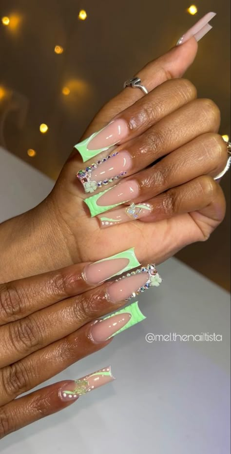 Green Nails Black Women, Pink And Green Acrylic Nails, Vacation Nails Black, Mint Green Acrylic Nails, Green Birthday Nails, Vacation Nails Black Women, Summer Nails Black Women, Summer Nails Black, Mint Green Nail Designs