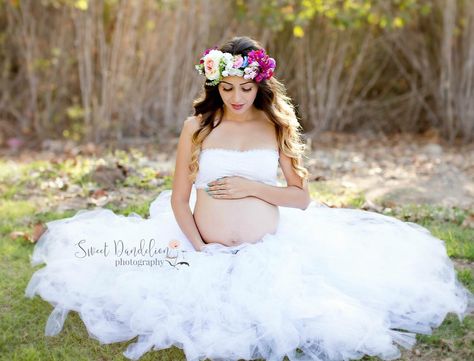 Maternity photography, tutu Maternity Tutu, Maternity Studio Photoshoot, Fox Photos, Maternity Photoshoot Outfits, Maternity Studio, Maternity Inspiration, Maternity Dresses For Photoshoot, Maternity Photography Poses, I'm Pregnant