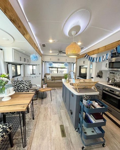 Rv Decorating Ideas Rv Interior, Rv Decorating Ideas, Renovated Rv, Fifth Wheel Living, Rv Decorating, Rv Interior Design, Luxury Fifth Wheel, Rv Redo, Rv Interior Remodel