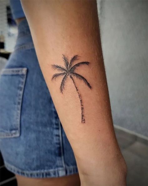 Palm Tree Tattoos For Women, Tree Tattoos For Women, Palm Tree Tattoos, Tropical Flower Tattoos, Beach Inspired Tattoos, Small Beach Tattoos, Beach Tattoo Ideas, Tree Tattoos, Palm Tattoos