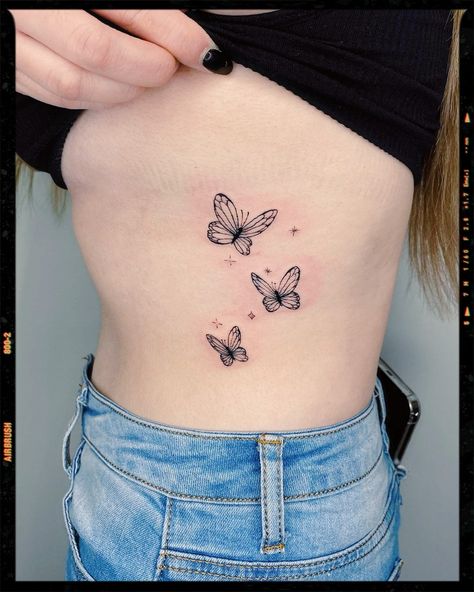 Small Butterfly Tattoos Inspiration Small Butterfly Tattoos, Pretty Butterflies, App Filter, Small Butterfly Tattoo, Tattoos Inspiration, Inspiration Tattoo, Spine Tattoos For Women, Airbrush App, Small Butterfly