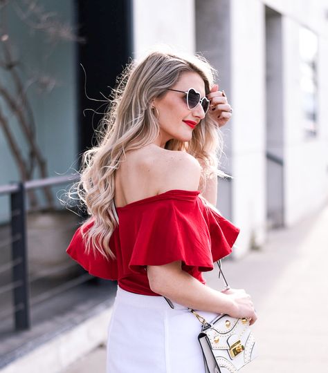 The most beautiful Valentines look! I love the off the shoulder top. Valentines Day Outfits Casual, Valentine Outfits For Women, Cold Day Outfits, Off The Shoulder Top Outfit, Cute Valentines Day Outfits, Amazon Wishlist, Valentines Day Dresses, Day Outfits, Effortlessly Chic Outfits