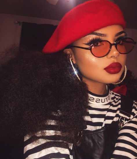 Night Out Makeup, Business Makeup, Beret Outfit, Sunglasses For Your Face Shape, Looks Style, Fashion Killa, Makeup Ideas, Hair And Nails, Smiley