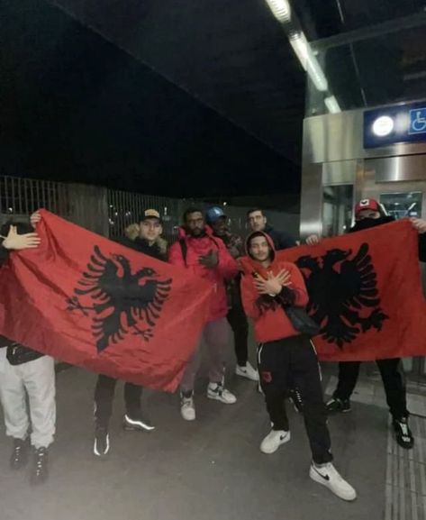 Albania, Red