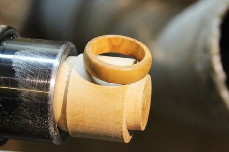 Wood Business Cards, Cheap Diamond Rings, Wooden Napkin Rings, Lathe Accessories, Rings Ideas, Ring Video, How To Make Rings, Wooden Ring, Wood Lathe