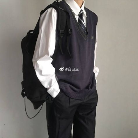 Korean School Outfits Men, Work Core Outfit Men, Muted Color Outfit Men, Male School Outfits, Outfit Ideas Drawing Male Casual, Male Uniform Aesthetic, Male K Fashion, Korean Uniform Male, Men Uniform School