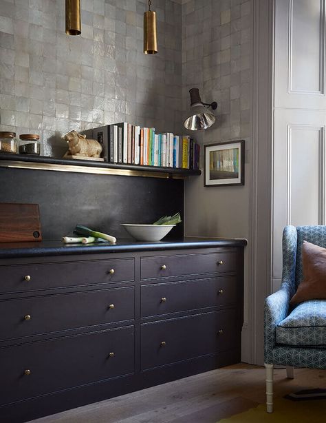 Aubergine Kitchen, Historical Kitchen, Historic Home Interiors, Nicola Harding, Victorian Terrace House, Rustic Apartment, Georgian Townhouse, Scandinavian Style Home, Georgian Homes