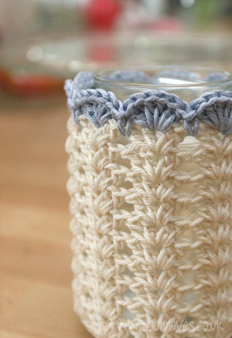 Crochet Candle, Crochet Jar Covers, Jar Covers, Crochet Hook Holder, Crochet Cozy, Crochet Kitchen, Crochet Blog, Haken Baby, Crochet Basket