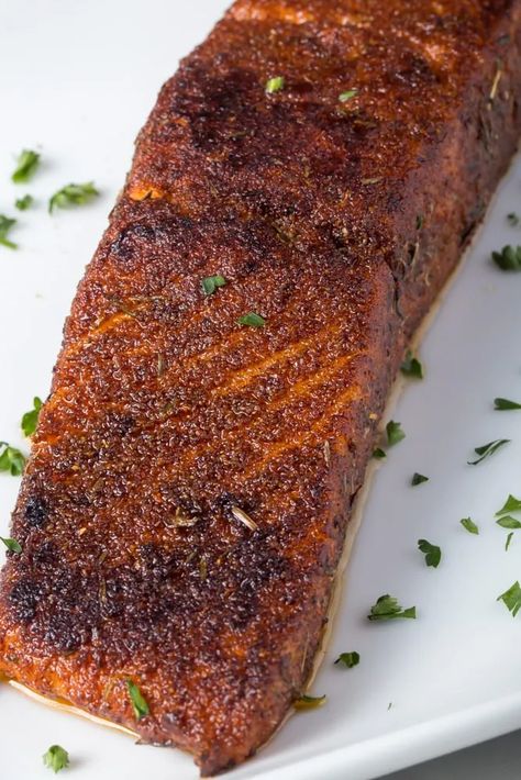 Perfect Mix Of Sweet & Spice In This Salmon Dry Rub Recipe 1 Salmon Recipes Baked Dry Rub, Salmon Spice Rub, Salmon Dry Rub Recipe, Smoked Salmon Rub, Salmon Dry Rub, Salmon Rub Recipe, Seasoning For Salmon, Salmon Rub, Pecan Crusted Salmon