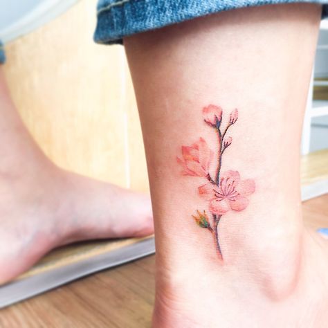 Colorful tiny floral tatoos Apricot Flower Tattoo, Inner Ankle Tattoos, Floral Tattoos, Aesthetic Boy, Elegant Tattoos, Ankle Tattoo, Birth Flower, Inner Beauty, Birth Flowers