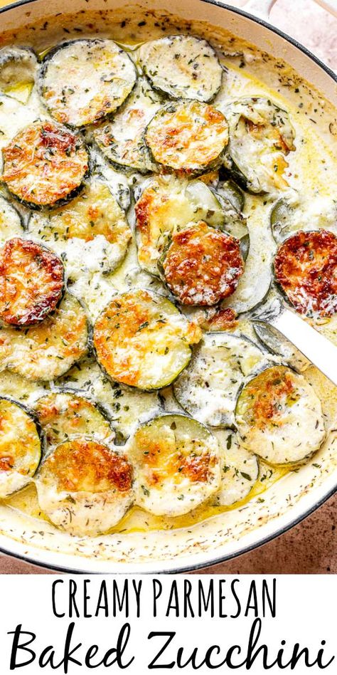 This Creamy Parmesan Baked Zucchini is the ultimate vegetarian dinner recipe! Fresh zucchini slices are covered with cream sauce and baked until golden brown in this easy comfort food meal. #zucchini #zucchinicasserole #lowcarb #keto Healthy Dinner Recipes No Tomatoes, Healthy Fast Snacks On The Go, Zucchini Recipes From Frozen, Meatless Keto Meals, Meat And Vegetable Dinners Low Carb, Cold Food Recipes Lunch Boxes, Creamy Parmesan Baked Zucchini, Spring Side Dishes Veggies, Vegetable And Protein Dinners