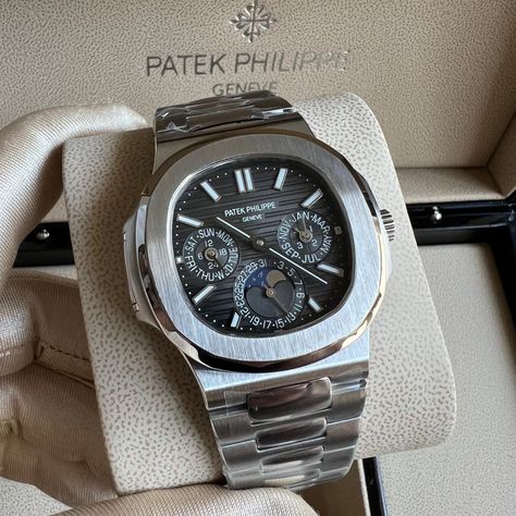 Patek Phillipe Watch, Expensive Watches For Men, Philippe Patek, Mens Watches Expensive, Mens Luxury Lifestyle, Stylish Watches Men, Fancy Watches, Patek Philippe Watches, Expensive Jewelry Luxury