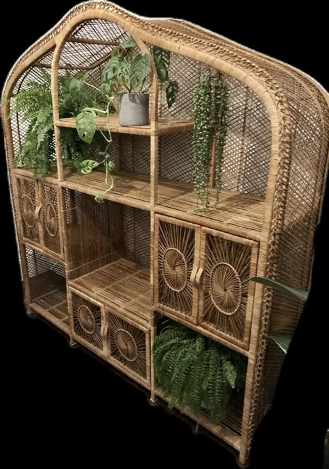 Wicker Furniture Aesthetic, Rattan Furniture Vintage, Whicker Style Bedroom, Wicker And Rattan Furniture, Wicker House Decor, Whicker Boho Decor, Wicker Home Decor, Wicker Furniture Living Room, Thrifted Home Decor Diy Ideas