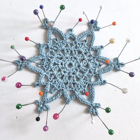 How to Block Crochet Projects and How to Stiffen Crochet Crochet Stiffener Recipe, Stiffening Crochet, How To Stiffen Crochet, How To Block Crochet, How To Block Crochet Work, Snowflake Crochet Square, Crochet Blocking How To, How To Block Acrylic Yarn Crochet, Bobble Stitch Crochet Snowflake