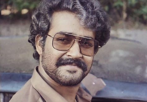 Vintage Mohanlal Hd Wallpaper, Mohanlal Old Photos, Mohanlal Vintage Photos, Vintage Mohanlal, Tamasha Movie, Easy Portrait Drawing, Vijay Actor Hd Images, Movies Malayalam, Mani Ratnam