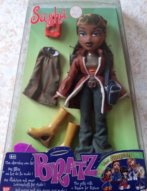 Handbag Packaging, Bratz Doll Outfits, Blister Pack, Barbie I, Bratz Doll, Complete Outfits, Party Fashion, Beach Party, Childhood Memories