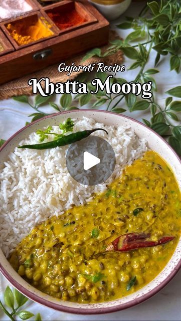 Moong Dhal Recipe, Sprouted Green Gram Recipe, Green Gram Curry, Moong Recipe Indian, Dal Chawal Recipe, Sprouted Moong Recipe, Green Moong Recipes, Moong Sprouts Recipes, Dhal Recipe Indian