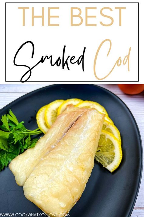 Black plate with smoked cod and lemon slices. How To Cook Cod, Smoked Fish Recipe, Smoked Cod, Cod Fish Recipes, Seafood Dish Recipes, Grilled Seafood Recipes, Smoker Cooking, Cod Recipes, Smoked Cooking