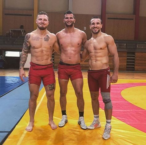 Combat Clothes, Sports Fashion Men, Athletic Supporter, Wrestling Singlet, Hunks Men, Lycra Men, Rugby Men, Hard Men, Men In Uniform