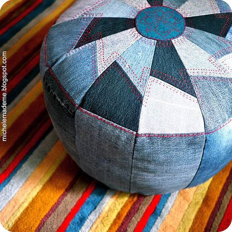 https://flic.kr/p/aryAge | Denim Pouf closeup | This pouf is made of old jeans! The tutorial can be seen HERE at  Michele Made Me! Repurpose Old Jeans, Återvinna Jeans, Artisanats Denim, Diy Pouf, Upcycled Projects, Blue Jeans Crafts, Denim Projects, Denim Ideas, Recycle Jeans