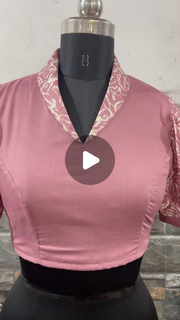 Diy Shawl Collar Patterns, Collar Neck Design For Blouse, Half Collar Blouse Designs For Saree, Collar Neck Blouse Designs Saree, Collar Blouse Designs Latest, Blouse Designs Collar Neck, Jari Border Blouse Back Neck Design, Coller Neck Blouse Patterns Back, V Collar Neck Kurti