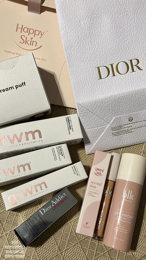 #girlboss #girlpower #girlsfashion #makeup #makeuplover #dior #blk Happy Skin Cosmetics, Filipino Makeup, Blk Cosmetics, Tiktok Affiliate, Girl Therapy, Dream Makeup, Luminous Foundation, Elf Cosmetics, Happy Skin