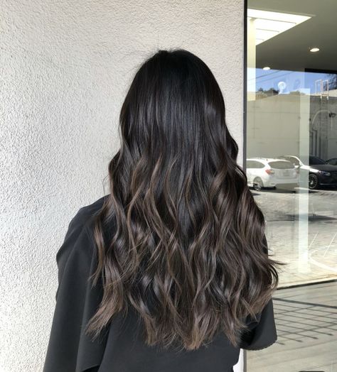 Cool Tone Balayage Brunette Fall, Chocolate And Carmel Balayage, Balayage Cool Tones Brunette, Black Hair With Subtle Money Piece, Ombré Black Hair, Hair Ideas For Dark Brunettes, Toner For Black Hair, Cool Tone Brown With Highlights, Dark Fall Hair Ideas