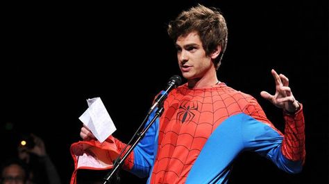 Andrew Garfield Comic Con Costumes, Andrew Garfield Spiderman, Garfield Spiderman, Heath Ledger Joker, Bug Boy, The Amazing Spider Man, Mel Gibson, Amazing Spider Man, Marvel Actors