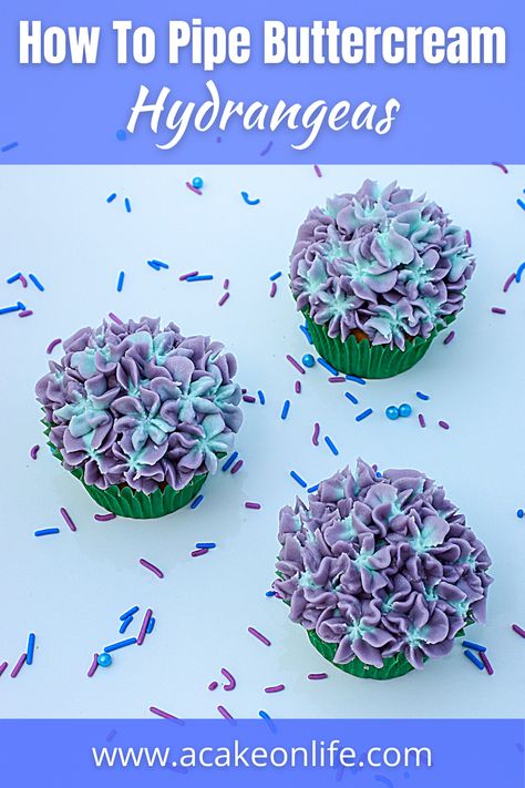 purple buttercream hydrangea cupcakes Buttercream Hydrangea Cake, Hydrangea Cupcakes Tip, How To Pipe Hydrangea Flowers, Hydrangea Icing Flowers, Piping Hydrangea Flowers, Hydrangea Buttercream Flowers, Buttercream Hydrangea Tutorial, Hydrangea Cake Decoration, Hydrangea Cupcakes Tutorial