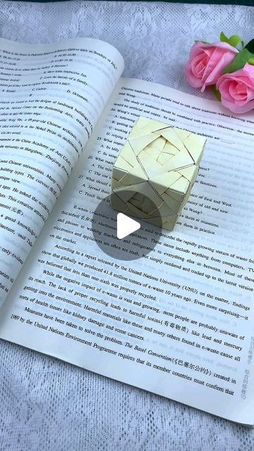 Origami And Kirigami, Diy Craft Ideas, Paper Craft Ideas, Origami Paper Art, Easter Egg Painting, Origami Box, Kirigami, Idea Diy, Origami Paper