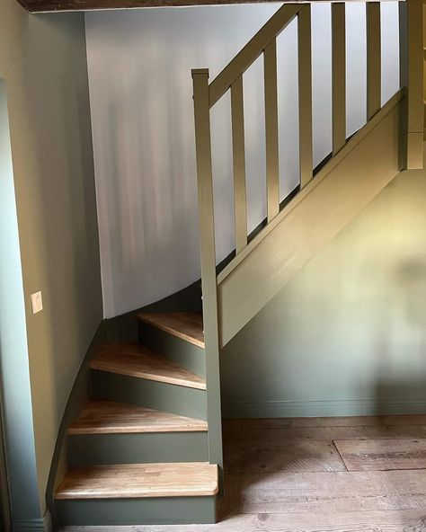 Terracota Stairs, Scandi Staircase, Painted Stairs Ideas, Green Stairs, Stairs Colours, Loft Staircase, Attic House, Loft Stairs, Narrow Hallway Decorating