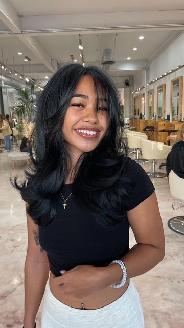 Platinový Blond, Small Face Hairstyles, Black Hair Layers, Nigeria Women, Hairstyles Asian, Hairstyles Names, Rambut Brunette, Layered Haircuts For Medium Hair, Hairstyles For Layered Hair