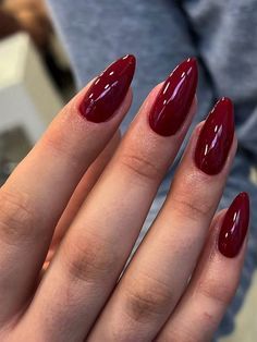 #WineNails #NailArt #ManicureMagic #SipSipNailArt #ChicNails Plain Nails Design Ideas, Simple Medium Nails Ideas, Red Wine Nails Almond, Wine Red Nail Polish, Almond Simple Nail Designs, Red Wine Acrylic Nails, Red Nail Polish Aesthetic, Wine Red Nails Acrylic, Deep Red Almond Nails