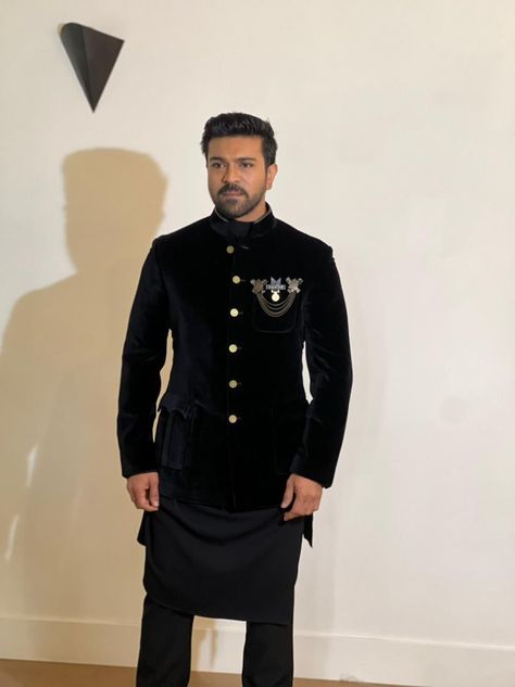 Groom Collection, Oscars 2023, 2023 Red Carpet, Shantanu And Nikhil, Carpet Outfits, Ram Charan, Red Carpet Outfits, Indian Man, Baby Videos