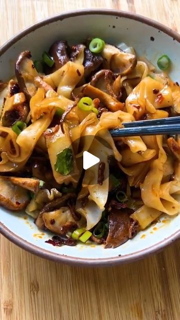 Noodles With Mushrooms, Chile Oil, Time Of Day, Rice Noodles, March 16, Food 52, Asian Food, The Details, Cooking Tips