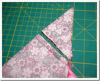 Self Binding Blanket, Self Binding Baby Blanket, Baby Blanket Tutorial, Easy Baby Blanket, Easy Quilt, Quilt Stores, Baby Sewing Projects, Quilt Binding, Bias Binding