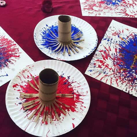 Fireworks Painting - Easy Patriotic Craft for Kids - Glitter On A Dime Painting Fireworks, July Themes, Firework Craft, Cheap Fall Crafts For Kids, Fireworks Painting, Fireworks Craft For Kids, Painting Crafts For Kids, Firework Painting, Fireworks Craft