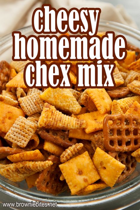 Chex Mix With Cheese Its, Chex Mix Cheese Its, Cheese It Chex Mix Recipes, Cheesy Snack Mix Recipes, Cheese Snack Mix Recipes, Cheddar Chex Mix Homemade, Quaker Snack Mix Baked Cheddar Recipe, Cheddar Cheese Chex Mix Recipe, Homemade Cheesy Chex Mix Recipe