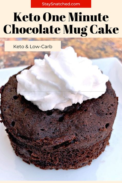 This Easy, Keto Low Carb One-Minute Chocolate Mug Cake can be whipped up in the microwave in no time! You will only need a handful of ingredients like sugar-free chocolate chips, almond flour, and cocoa powder. With only one net carb per serving, this will make the perfect dessert! Low Carb Mug Cakes, Dolce Poche Calorie, Keto Chocolate Mug Cake, Chocolate Mug Cake, Postre Keto, Keto Mug Cake, Sugar Free Chocolate Chips, Keto Cake, Keto Dessert Easy