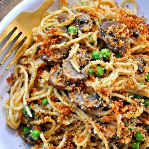 Vegan One Pot Mushroom Tetrazzini - Rabbit and Wolves Mushroom Tetrazzini, Lazy Meals, Pea Pasta, Pot Recipes Healthy, Easy Comfort Food, Vegetarian Recipes Dinner, Healthy Families, Delicious Vegan Recipes, Vegan Eating