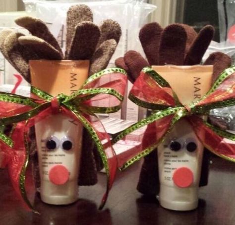 Kosmetyki Mary Kay, Mary Kay Christmas, Mary Kay Holiday, Diy Christmas Gifts For Friends, Mary Kay Gifts, Easy Diy Christmas Gifts, Christmas Gifts For Coworkers, Easy Christmas Diy, Santa Gifts