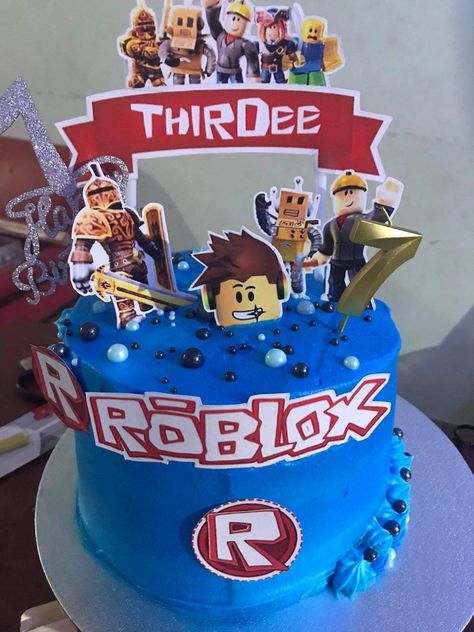 Roblox Birthday Cake Ideas, Roblox Cake Design, Roblox Cakes, Roblox Birthday Cake, Minecraft Birthday Cake, Roblox Cake, 6th Birthday Cakes, Roblox Birthday, Minecraft Birthday