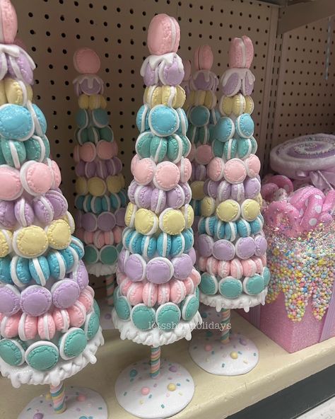 love this pretty pastel sweets & treats Christmas collection at Hobby Lobby 😍❄️💖🎄💛🍭☃️ #hobbylobby #christmasdecor #hobbylobbychristmas #tistheseason #pastelchristmas #christmasdecorations #shopwithme #christmasshopping #homedecor #hobbylobbysale #sunday #sundayfunday #xmastime #sopretty #almostchristmas #itstheholidayseason #itsbeginningtolookalotlikechristmas #instafinds #fyp Pastel Candy Christmas Decor, Pastel Candy Christmas, Gingerbread Birthday Party, Pastel Sweets, Plum Christmas, Candy Christmas Decor, Christmas Candyland, Door Decorations Classroom Christmas, Pastel Christmas Decor