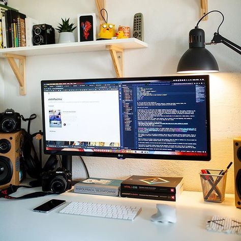 Programming Books, Small Computer Desk, Computer Desk Setup, Desk Setups, Computer Desks, Gamer Room Decor, Small Computer, Desktop Setup, Desk Goals