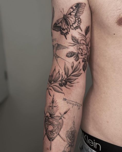 Botanical Tattoo Sleeve Men, Botanical Tattoo Sleeve, Special Tattoos, Bicep Tattoo, Botanical Tattoo, Wood Cut, Sleeve Men, Tattoo Sleeve Men, Tattoo Sleeve