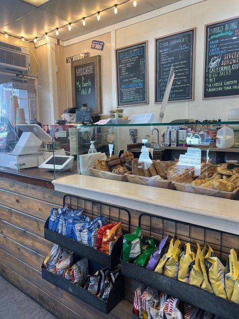 Grab And Go Cafe Design, Small Sandwich Shop Interior, Clothing Store With Coffee Shop, Deli Decor Ideas, Cafe Retail Display, Sandwich Coffee Shop, Food Displays Cafe, Deli Shop Ideas, Deli Business Ideas