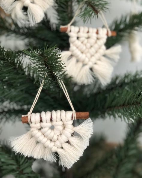 Macrame Half Circle, Cinnamon Stick Ornaments, Tiny Macrame, Cinnamon Sticks Ornaments, Stick Ornaments, Macrame Art, Half Circle, Cinnamon Sticks, Macrame Plant Hanger