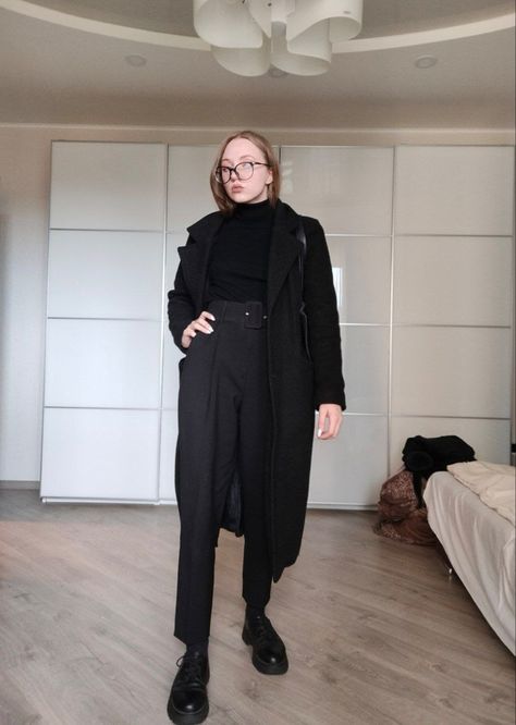 Goth Job Interview Outfit, Dark Akademie, Corporate Goth Plus Size, Plus Size Edgy Outfits, Sophisticated Goth, Office Outfits Women Plus Size, Modern Witch Fashion, Edgy Work Outfits, Goth Plus Size