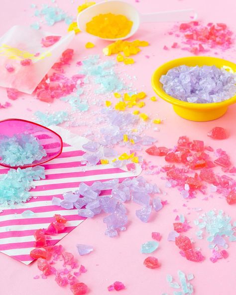 See this Instagram photo by @aww.sam • 4,065 likes Rock Candy Recipe, Pop Rocks Candy, Frozen Party Games, Diy Pop, Slumber Party Games, Easy Art For Kids, Frozen Birthday Cake, Candy Recipe, Rainy Day Crafts